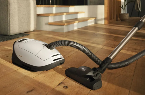 Пылесос Miele COMPLETE C3 SILENCE EcoLine SGSK5