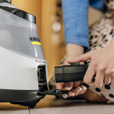 Пароочиститель  Karcher SC 5 EasyFix Iron (1.512-661.0)