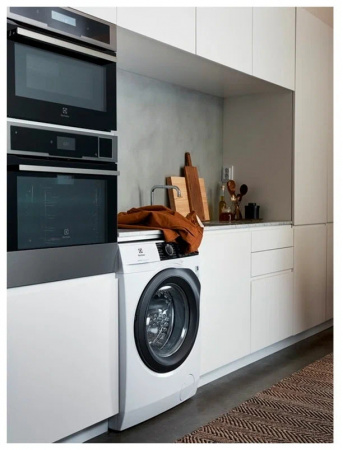Стиральная машина с сушкой Electrolux EW7WO447W